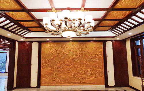 霞山中式别墅客厅中式木作横梁吊顶装饰展示